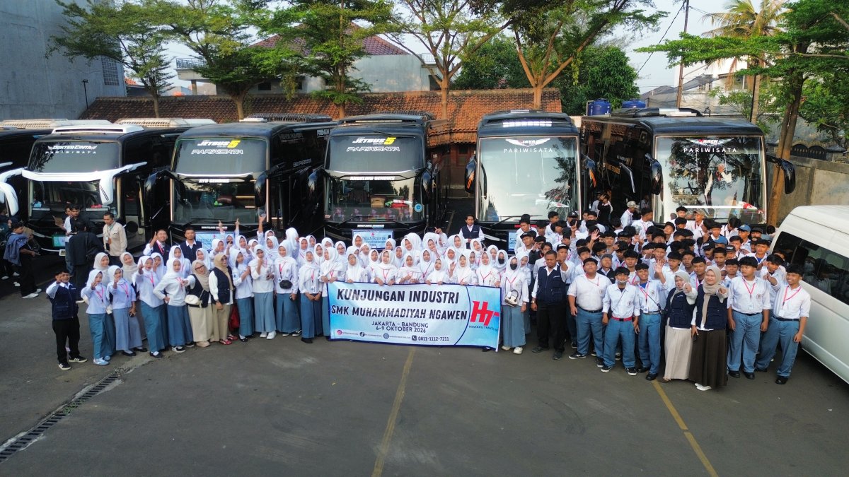 Sinergi dengan Dunia Industri dan Pemerintahan, SMK Muhammadiyah Ngawen Sukses Gelar Kunjungan Industri ke Jakarta-Bandung
